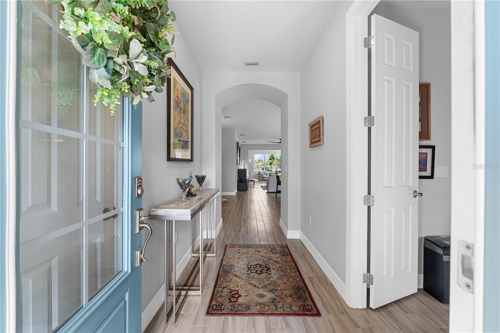 На продажу: $439,000 (2 спален, 2 ванн, 2160 Квадратных фут)