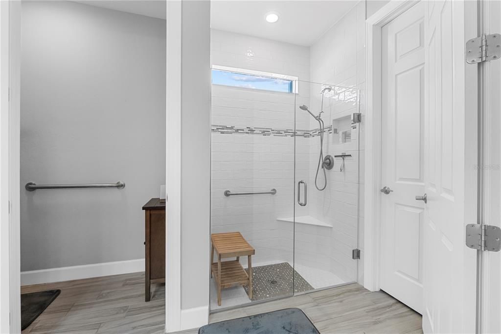 На продажу: $439,000 (2 спален, 2 ванн, 2160 Квадратных фут)