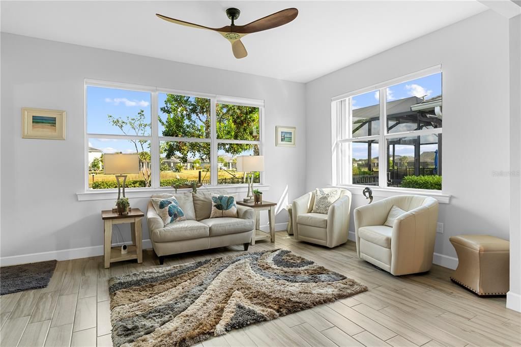 На продажу: $439,000 (2 спален, 2 ванн, 2160 Квадратных фут)