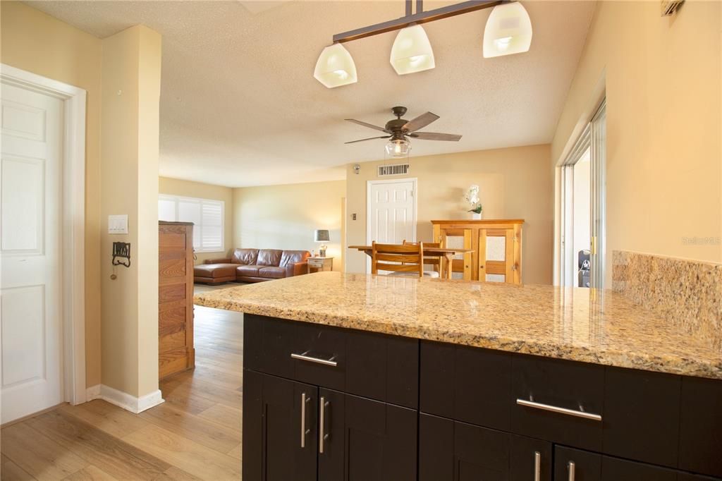 For Sale: $455,000 (2 beds, 2 baths, 1343 Square Feet)