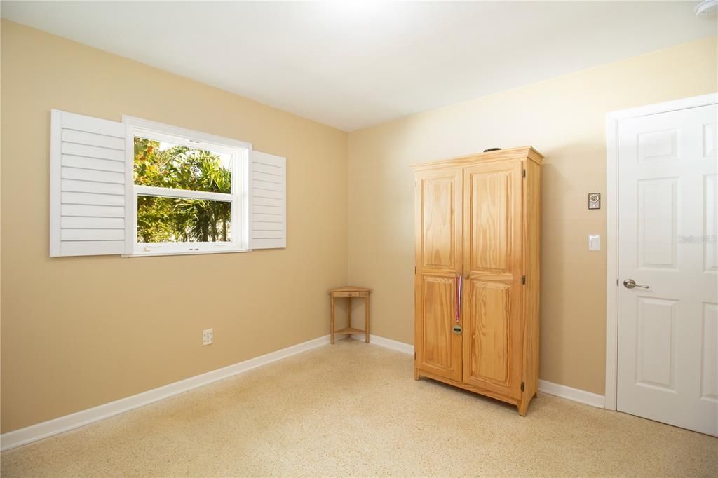 For Sale: $455,000 (2 beds, 2 baths, 1343 Square Feet)