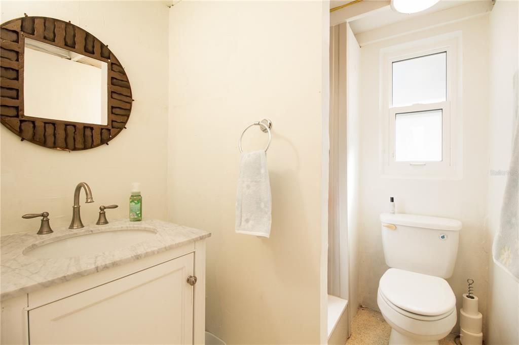 For Sale: $455,000 (2 beds, 2 baths, 1343 Square Feet)