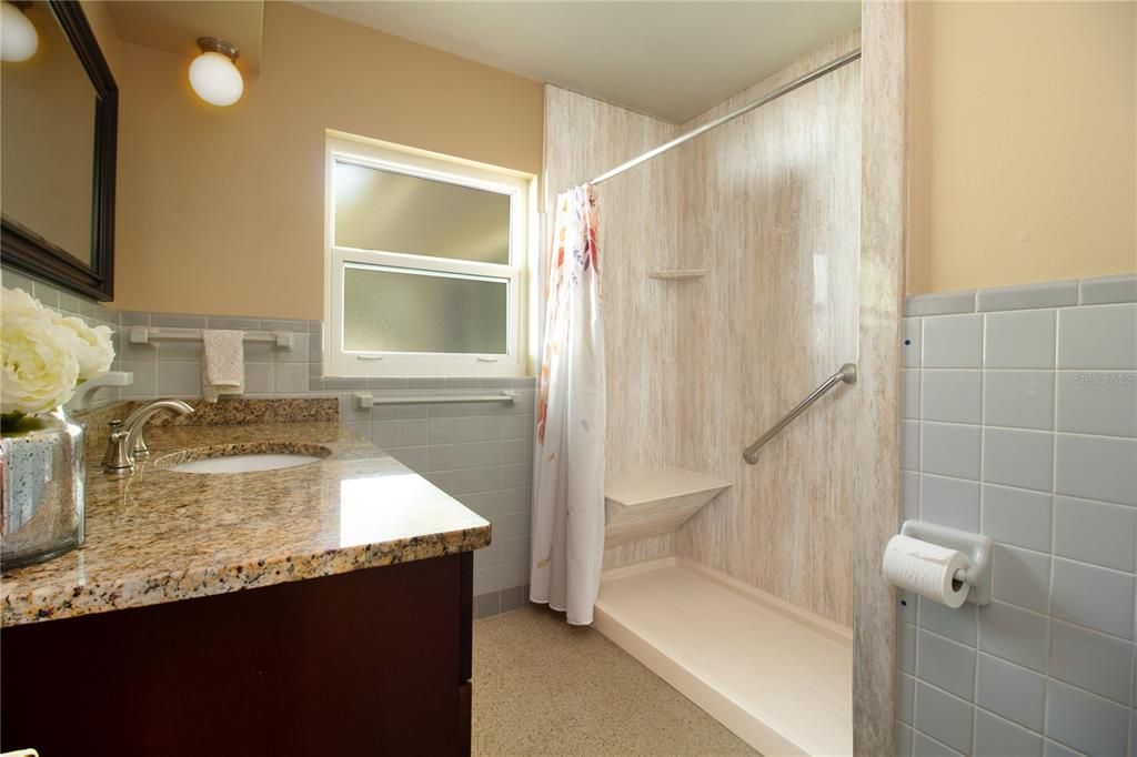 For Sale: $455,000 (2 beds, 2 baths, 1343 Square Feet)