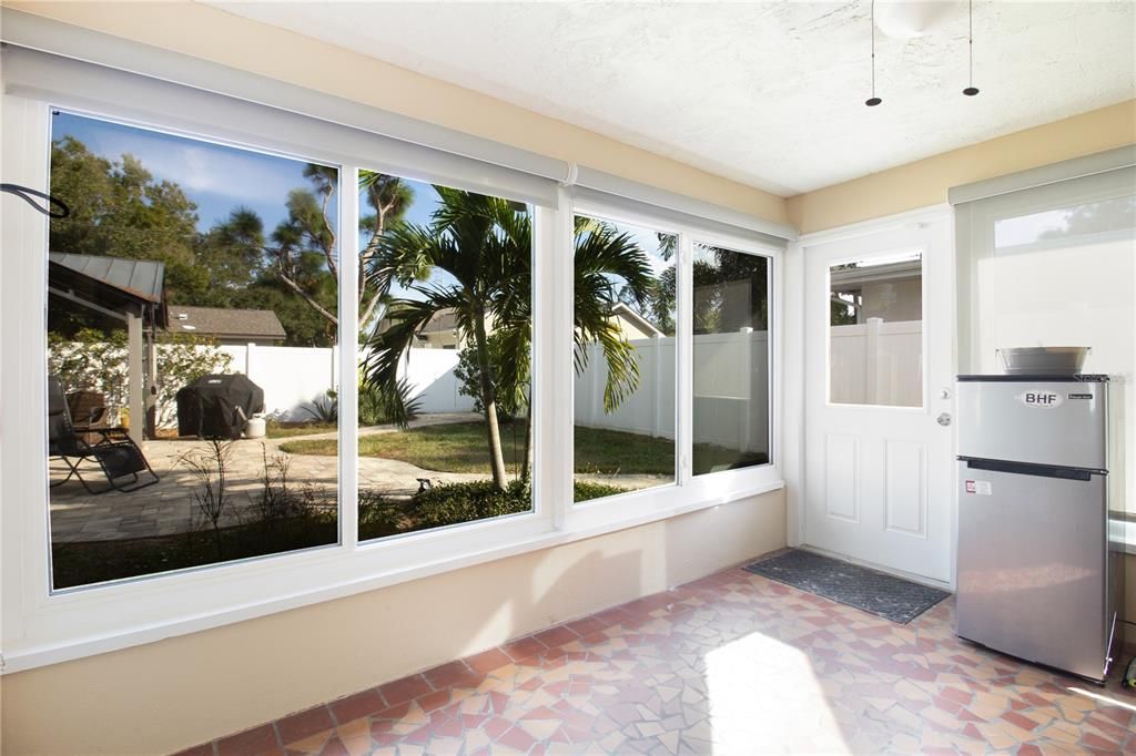 For Sale: $455,000 (2 beds, 2 baths, 1343 Square Feet)