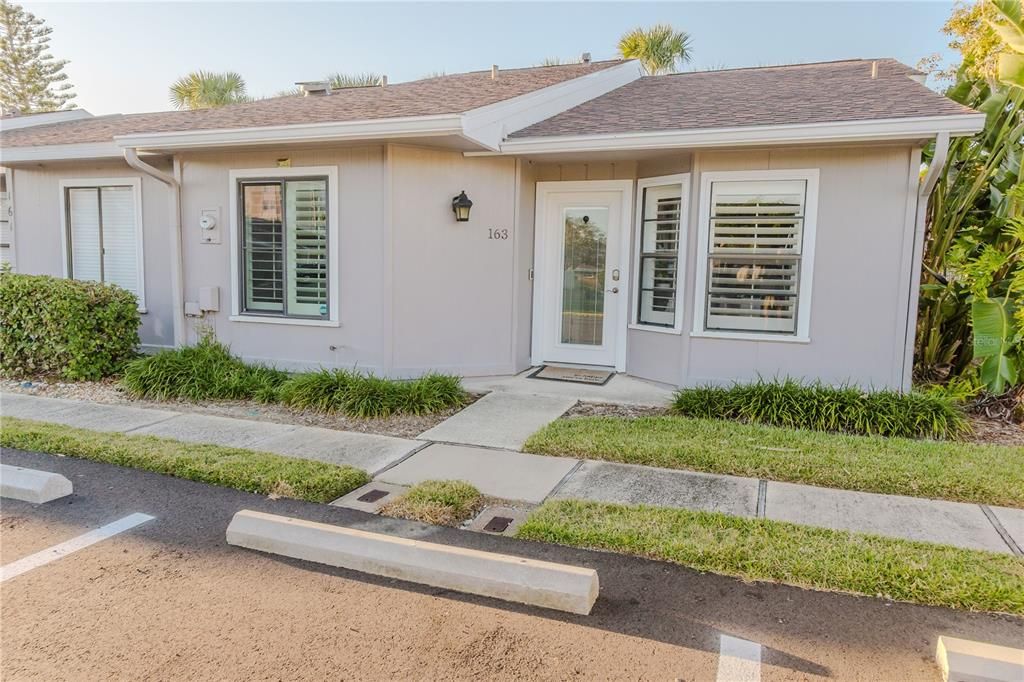 For Sale: $369,900 (2 beds, 2 baths, 1398 Square Feet)