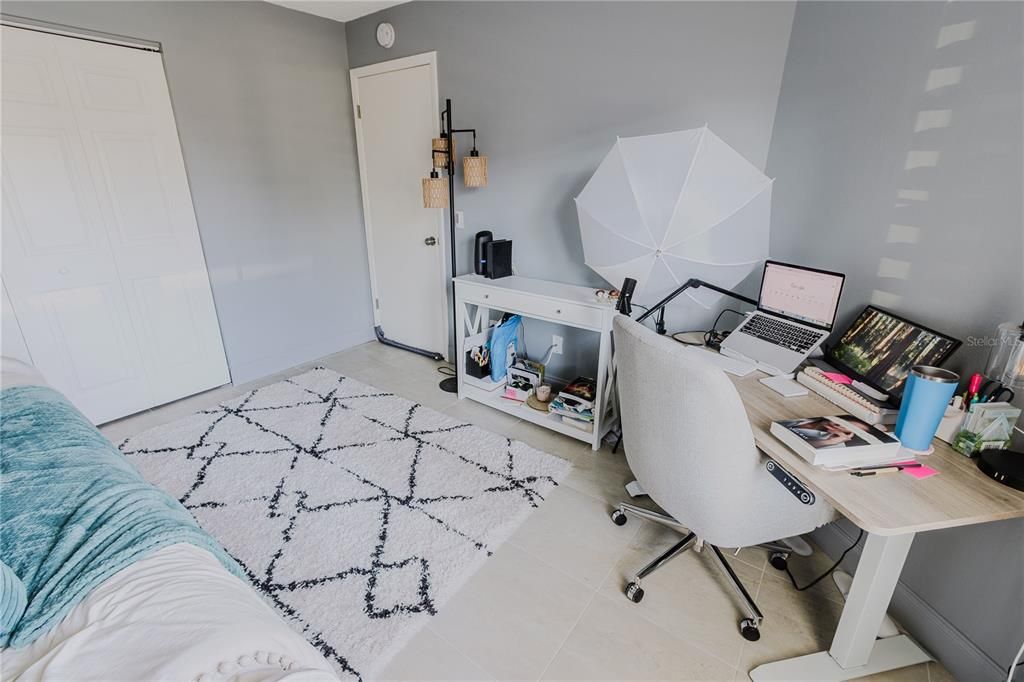 For Sale: $369,900 (2 beds, 2 baths, 1398 Square Feet)