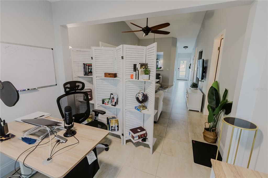 For Sale: $369,900 (2 beds, 2 baths, 1398 Square Feet)