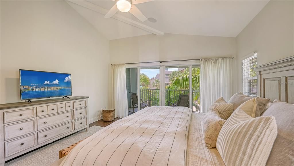 В аренду: $15,000 (4 спален, 4 ванн, 4306 Квадратных фут)