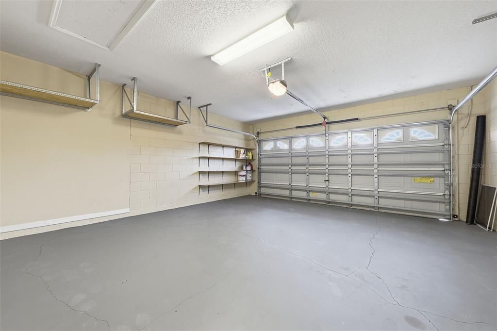 合同活跃: $309,000 (3 贝兹, 2 浴室, 1958 平方英尺)