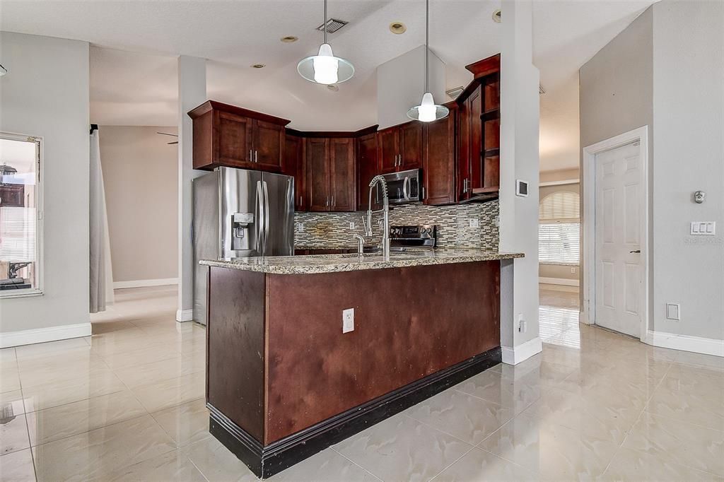 На продажу: $475,000 (4 спален, 3 ванн, 2201 Квадратных фут)