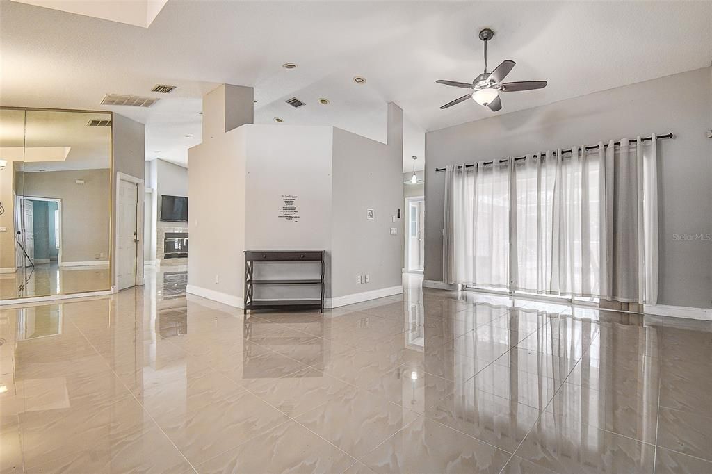 На продажу: $475,000 (4 спален, 3 ванн, 2201 Квадратных фут)