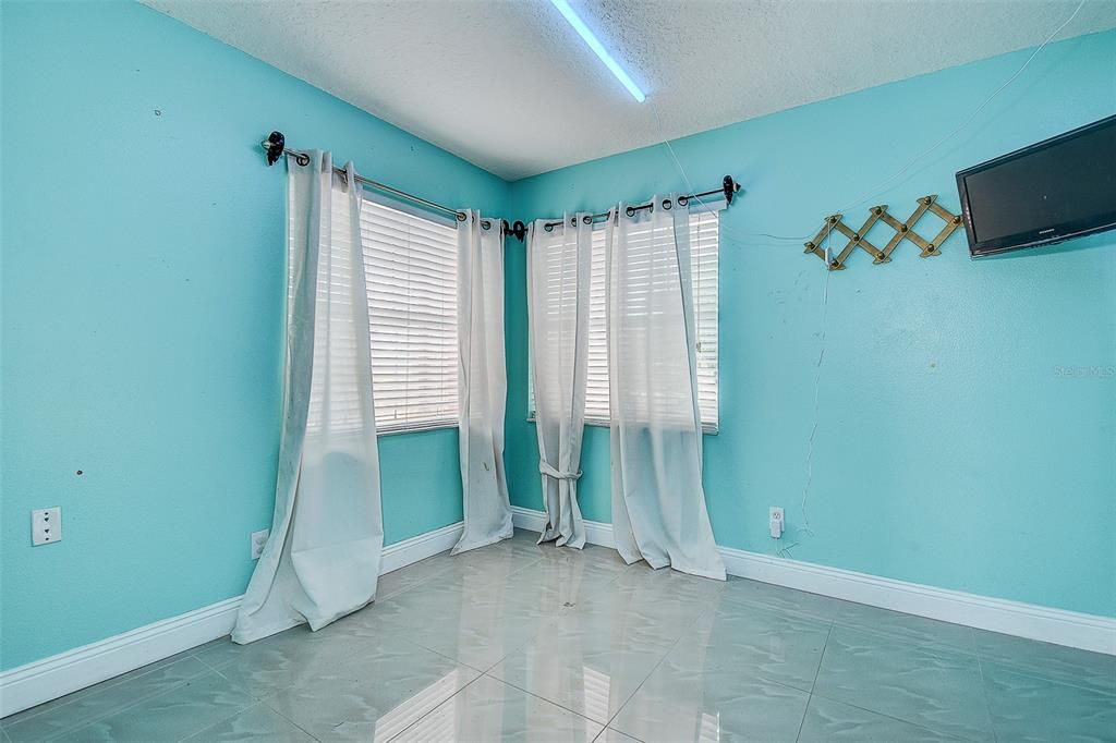 На продажу: $475,000 (4 спален, 3 ванн, 2201 Квадратных фут)