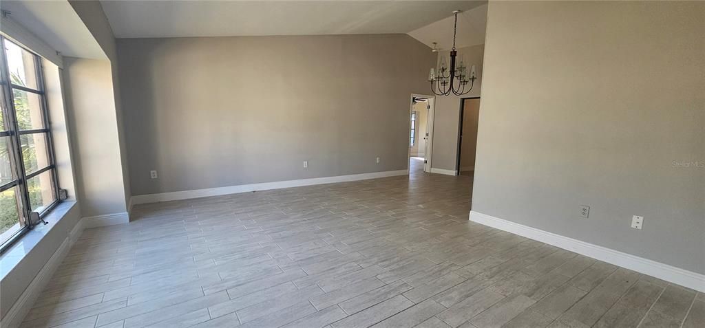 For Sale: $295,000 (3 beds, 2 baths, 1957 Square Feet)