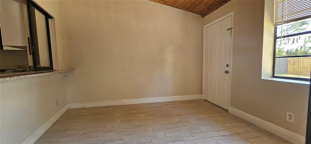 For Sale: $295,000 (3 beds, 2 baths, 1957 Square Feet)