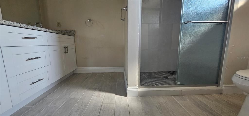 For Sale: $295,000 (3 beds, 2 baths, 1957 Square Feet)