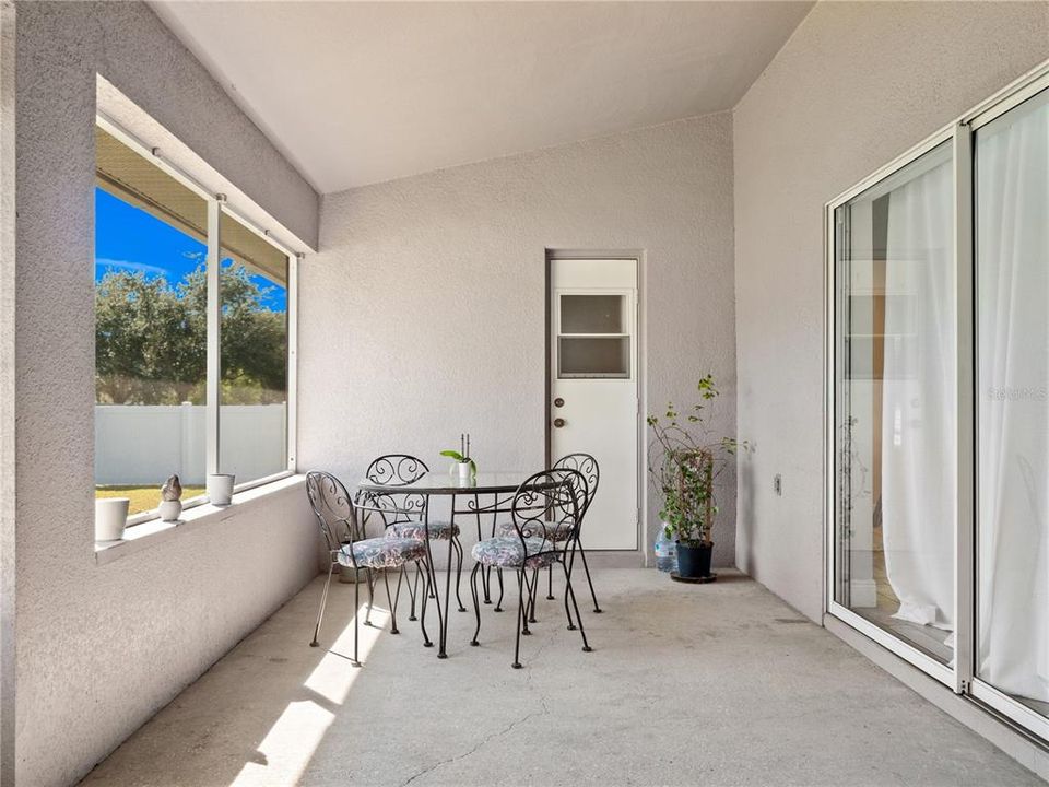 出租: $2,400 (3 贝兹, 2 浴室, 1750 平方英尺)