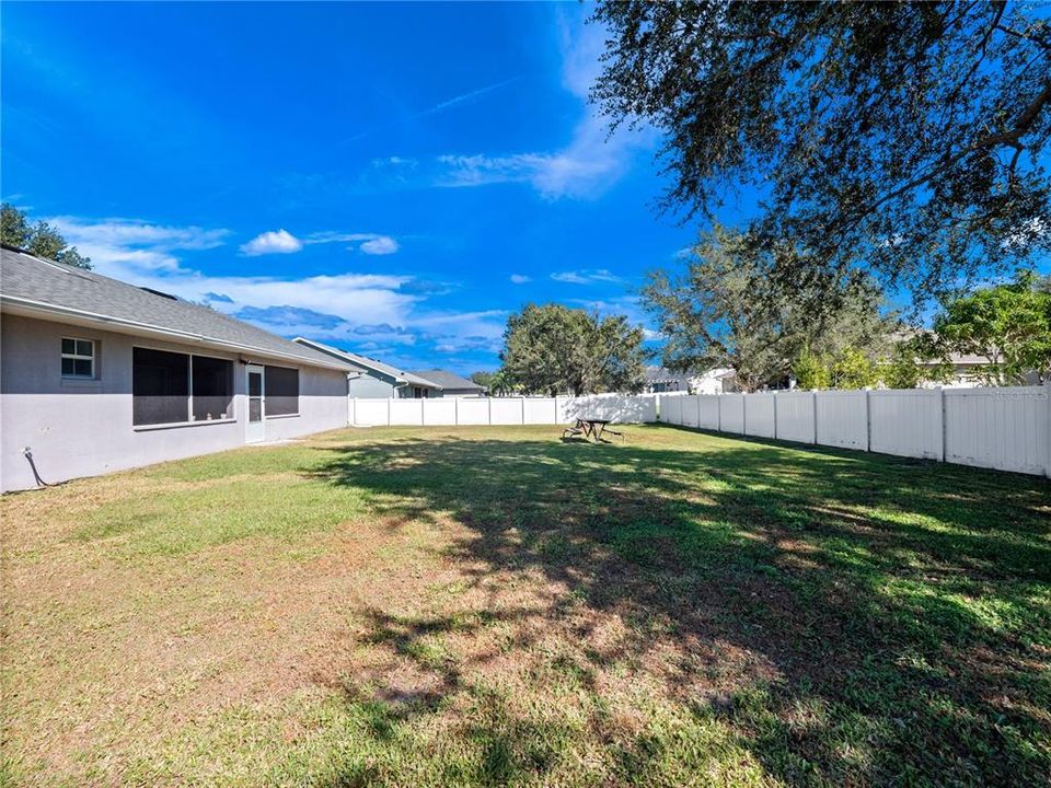 出租: $2,400 (3 贝兹, 2 浴室, 1750 平方英尺)