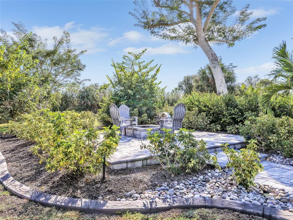 For Sale: $1,450,000 (4 beds, 3 baths, 2850 Square Feet)