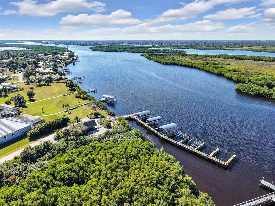 For Sale: $1,450,000 (4 beds, 3 baths, 2850 Square Feet)