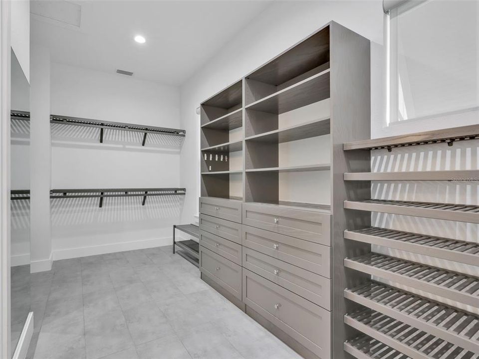 For Sale: $1,450,000 (4 beds, 3 baths, 2850 Square Feet)