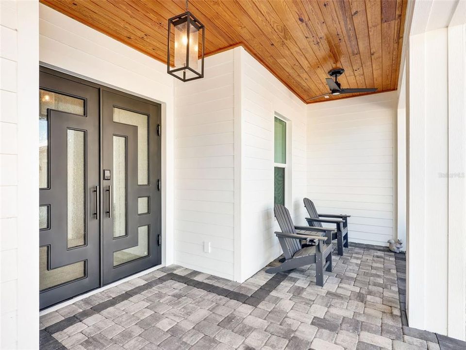 For Sale: $1,450,000 (4 beds, 3 baths, 2850 Square Feet)