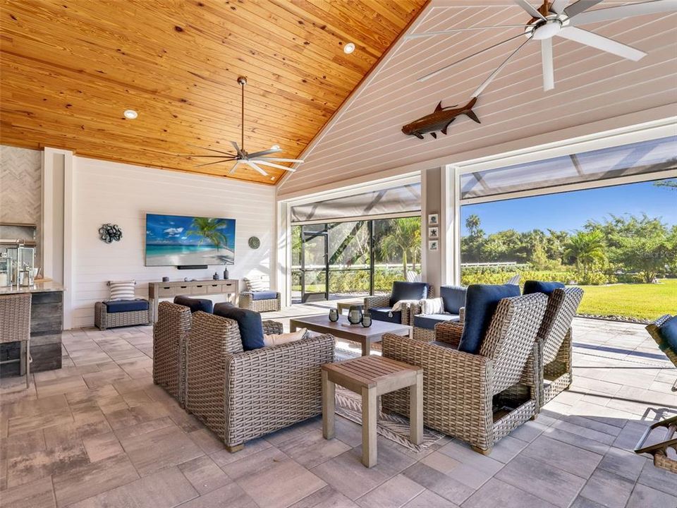 For Sale: $1,450,000 (4 beds, 3 baths, 2850 Square Feet)