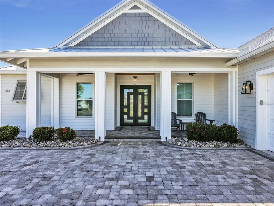 For Sale: $1,450,000 (4 beds, 3 baths, 2850 Square Feet)