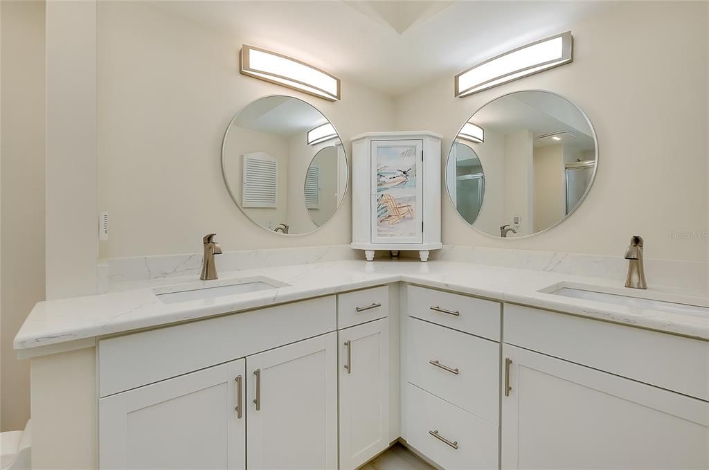 待售: $289,000 (3 贝兹, 2 浴室, 1330 平方英尺)