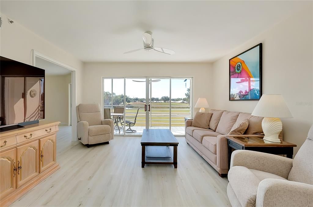 待售: $289,000 (3 贝兹, 2 浴室, 1330 平方英尺)