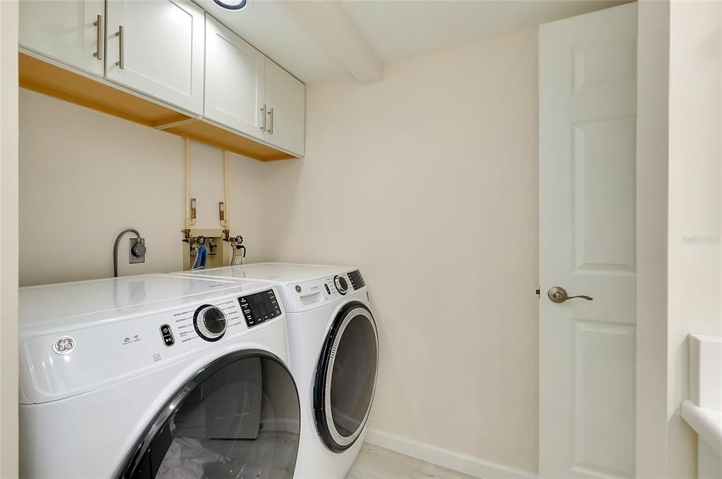 待售: $289,000 (3 贝兹, 2 浴室, 1330 平方英尺)