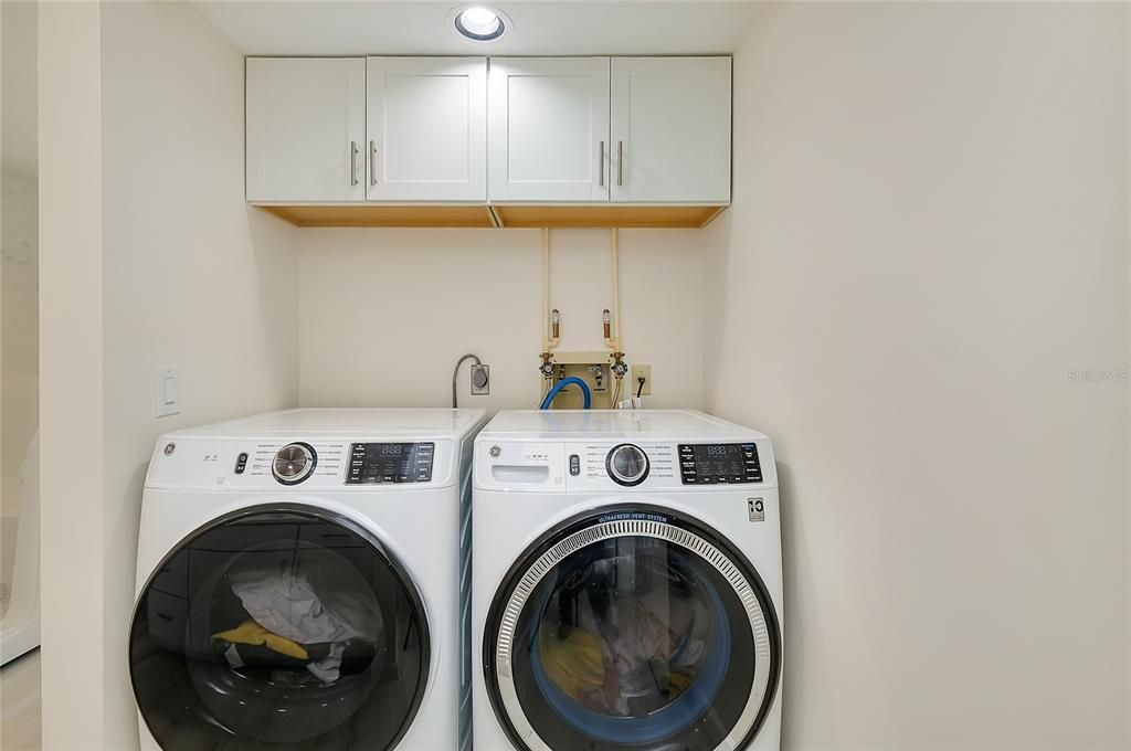 待售: $289,000 (3 贝兹, 2 浴室, 1330 平方英尺)