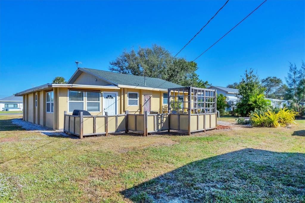 For Sale: $195,000 (3 beds, 2 baths, 1760 Square Feet)