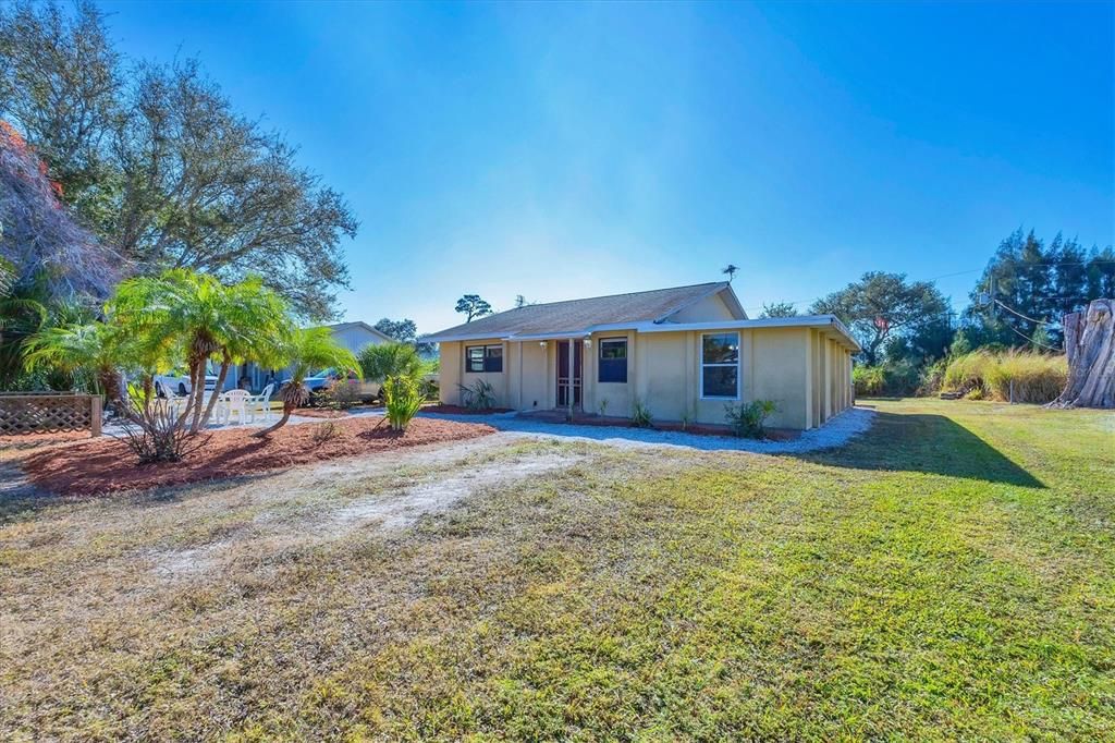 For Sale: $195,000 (3 beds, 2 baths, 1760 Square Feet)