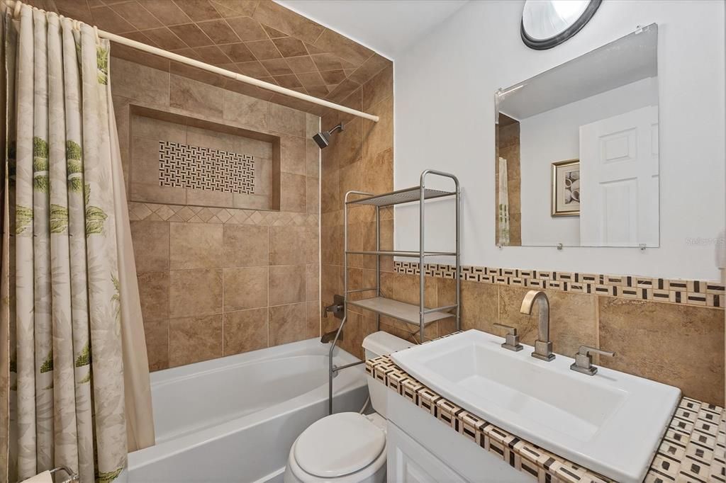 For Sale: $195,000 (3 beds, 2 baths, 1760 Square Feet)