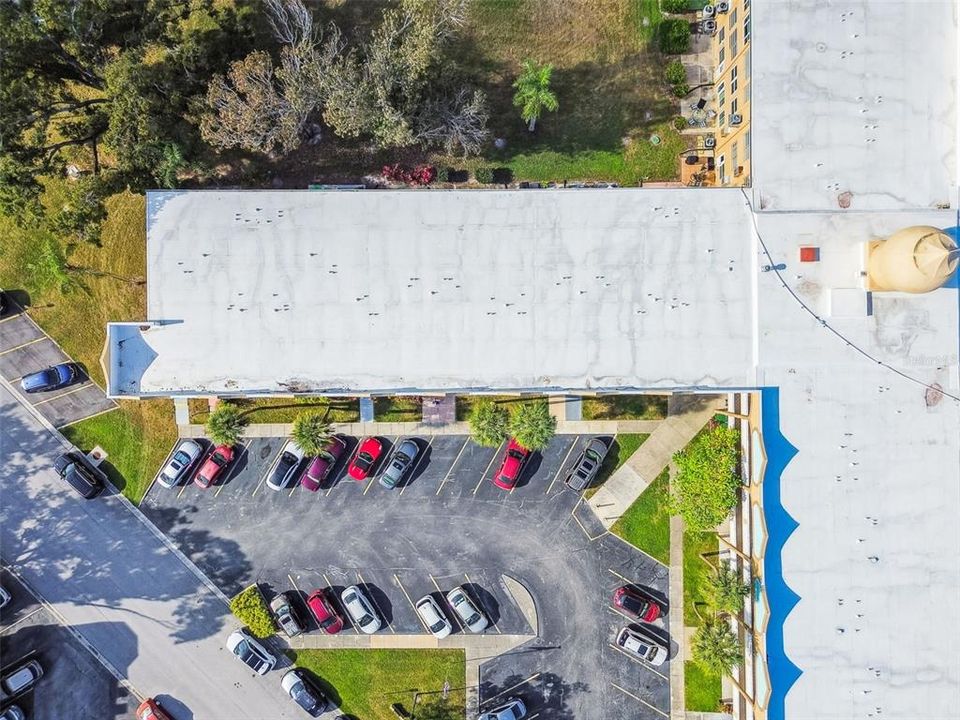 待售: $121,500 (1 贝兹, 1 浴室, 825 平方英尺)