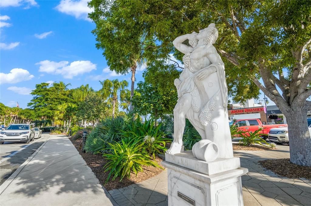 На продажу: $1,500,000 (2 спален, 2 ванн, 1350 Квадратных фут)