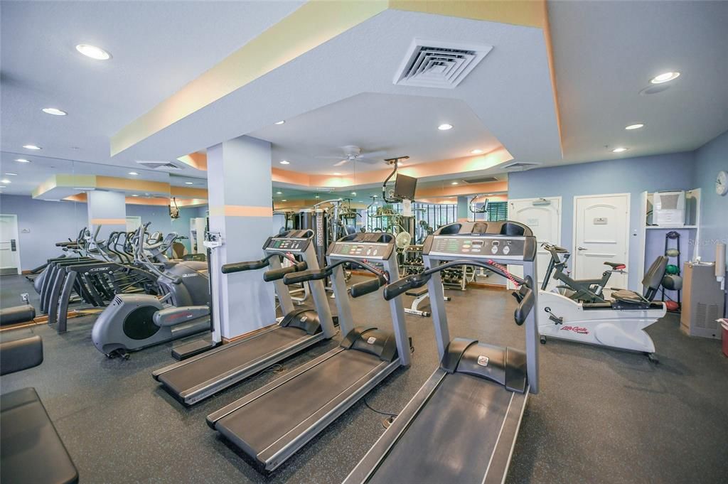 На продажу: $1,500,000 (2 спален, 2 ванн, 1350 Квадратных фут)