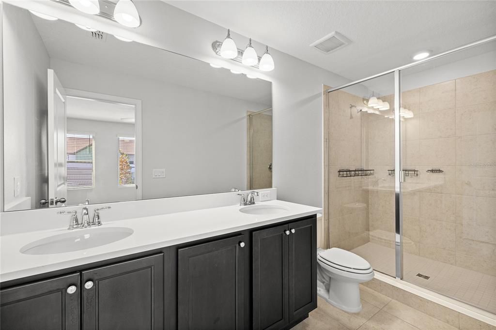 В аренду: $2,450 (3 спален, 2 ванн, 1738 Квадратных фут)