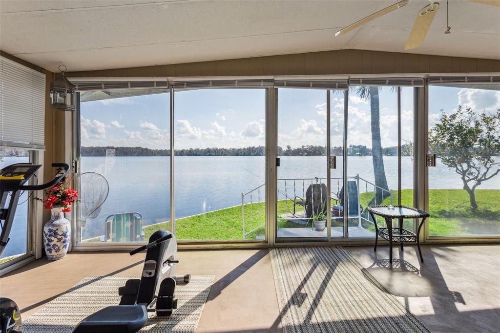 For Sale: $169,900 (2 beds, 2 baths, 1227 Square Feet)