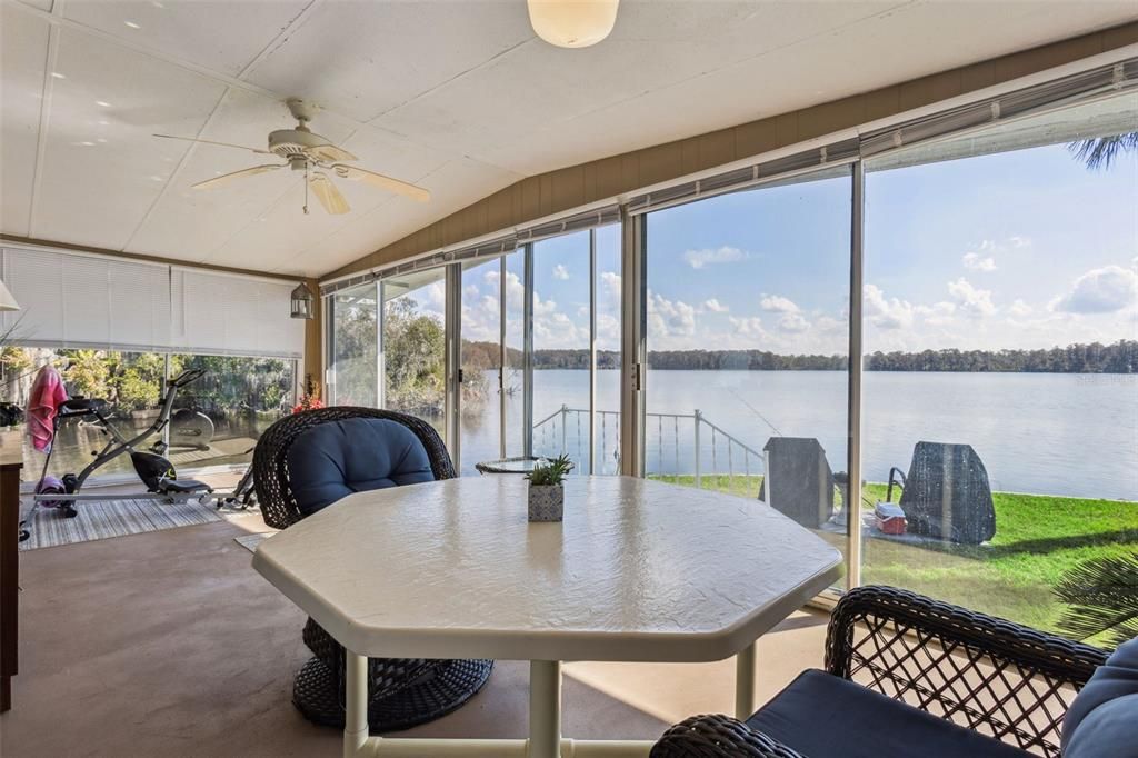 For Sale: $169,900 (2 beds, 2 baths, 1227 Square Feet)