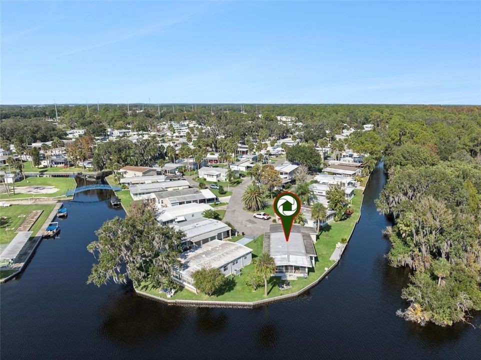 For Sale: $169,900 (2 beds, 2 baths, 1227 Square Feet)