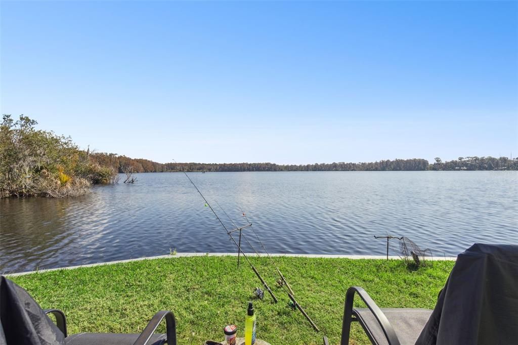 For Sale: $169,900 (2 beds, 2 baths, 1227 Square Feet)