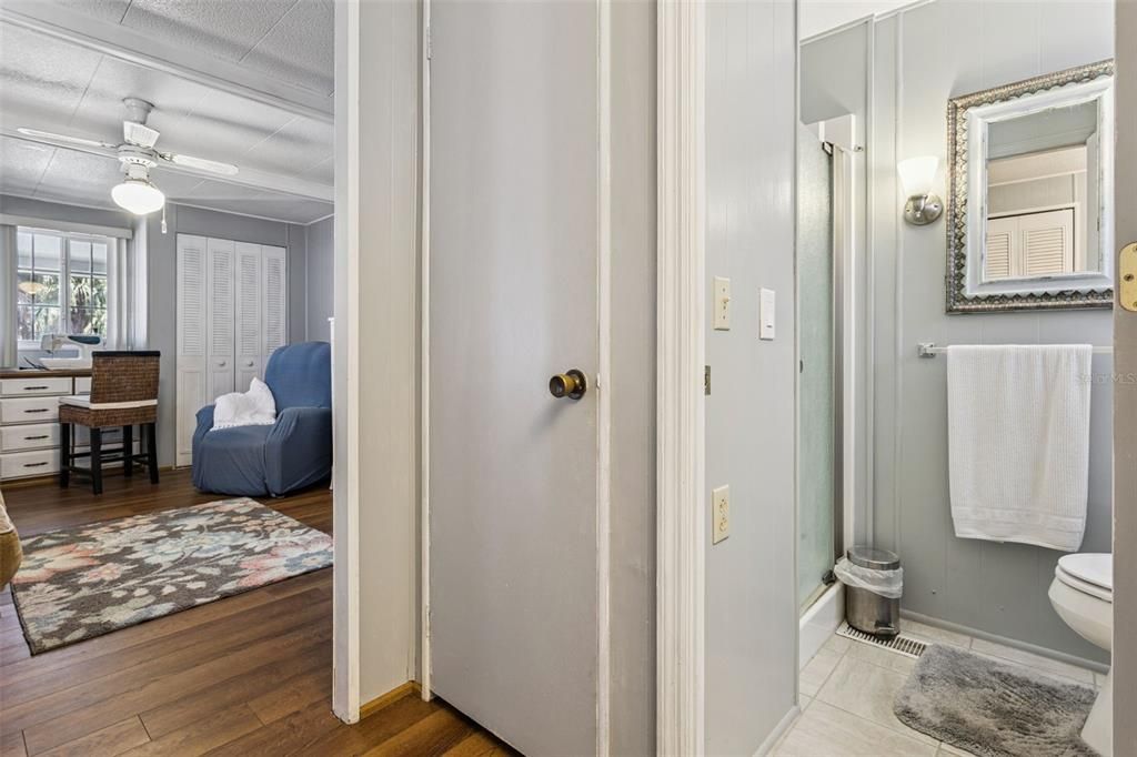 For Sale: $169,900 (2 beds, 2 baths, 1227 Square Feet)