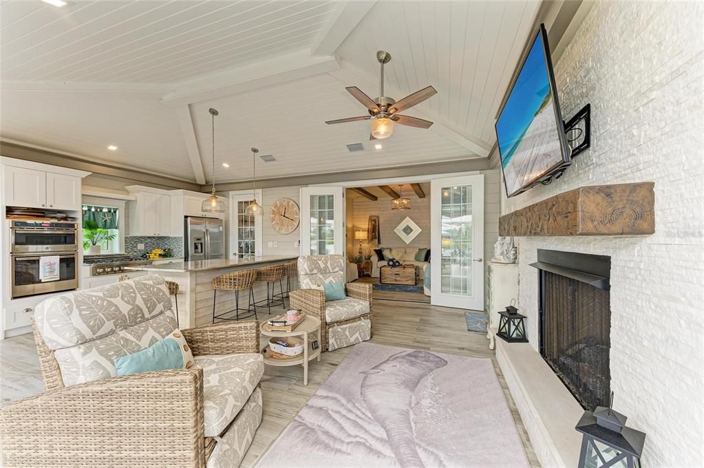 На продажу: $575,000 (1 спален, 1 ванн, 1000 Квадратных фут)