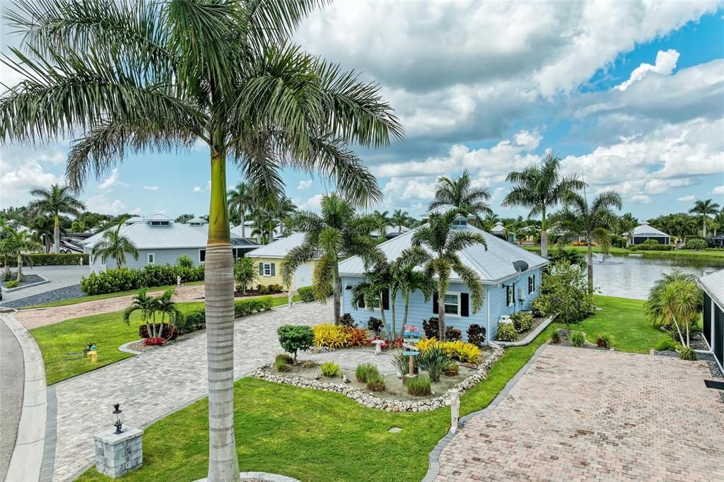 На продажу: $575,000 (1 спален, 1 ванн, 1000 Квадратных фут)