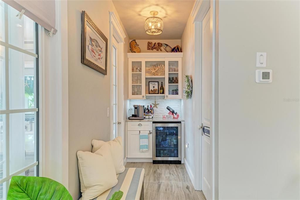 На продажу: $575,000 (1 спален, 1 ванн, 1000 Квадратных фут)