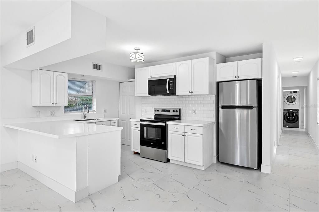 待售: $394,900 (3 贝兹, 1 浴室, 1004 平方英尺)