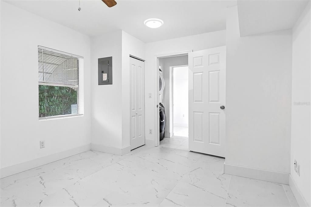 待售: $394,900 (3 贝兹, 1 浴室, 1004 平方英尺)