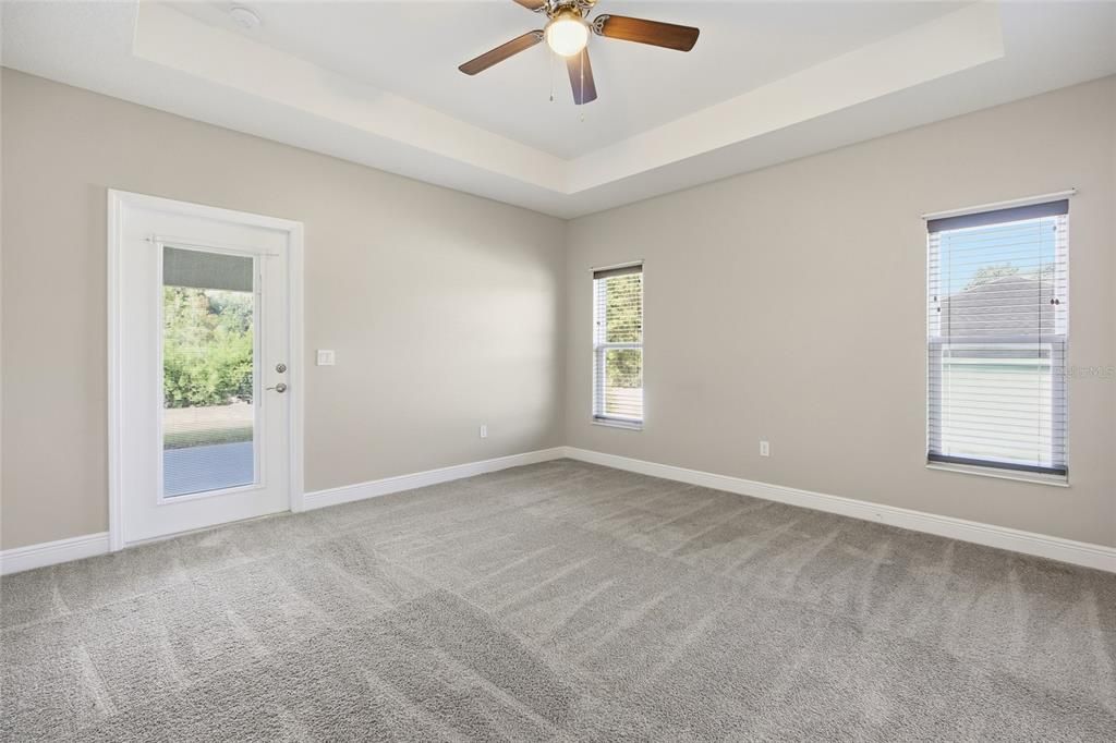 En Venta: $405,000 (4 camas, 2 baños, 2133 Pies cuadrados)