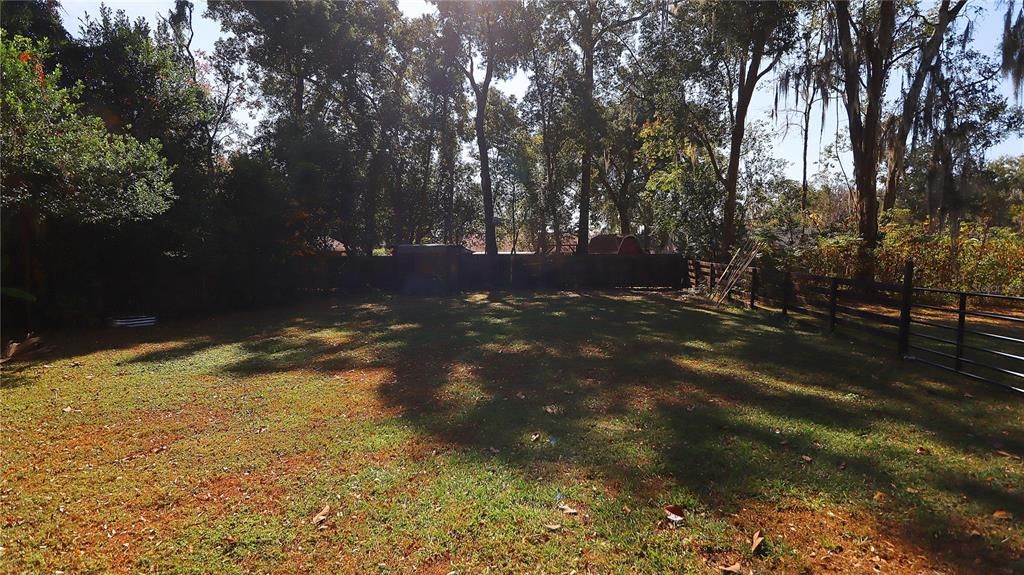 На продажу: $195,000 (4 спален, 1 ванн, 1196 Квадратных фут)